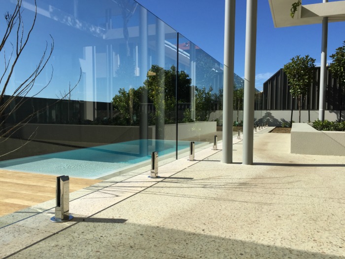 1 - Fully Frameless Glass Pool Fence (2)